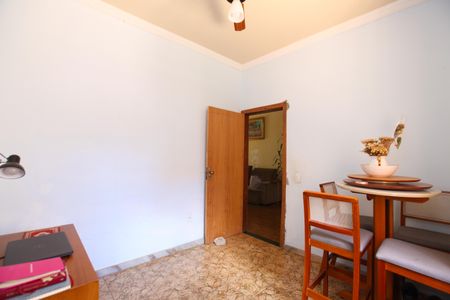 Casa à venda com 360m², 3 quartos e 4 vagasQuarto 2