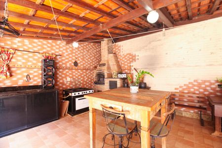 Casa à venda com 360m², 3 quartos e 4 vagasÁrea Gourmet