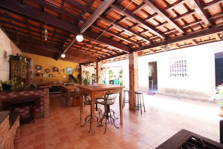 Casa à venda com 360m², 3 quartos e 4 vagasÁrea Gourmet