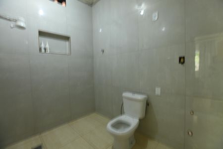 Casa à venda com 360m², 3 quartos e 4 vagasBanheiro Social 2