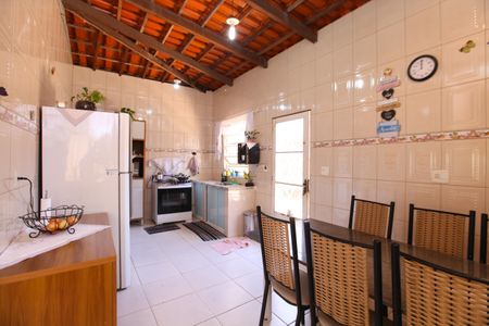 Casa à venda com 360m², 3 quartos e 4 vagasCozinha