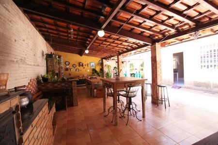 Casa à venda com 360m², 3 quartos e 4 vagasÁrea Gourmet