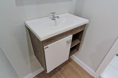 Apartamento para alugar com 43m², 2 quartos e sem vaga Apartamento para alugar com 43m², 2 quartos e sem vagaBanheiro