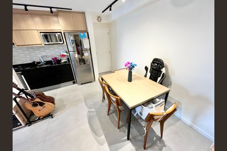 Apartamento para alugar com 64m², 2 quartos e 2 vagasSala
