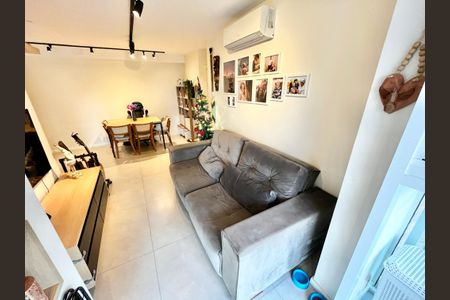 Apartamento para alugar com 64m², 2 quartos e 2 vagasSala