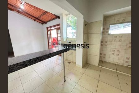 Casa à venda com 4 quartos, 268m² em Betânia, Belo Horizonte