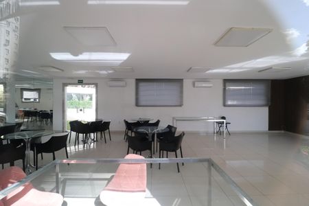 Apartamento para alugar com 55m², 2 quartos e 1 vagaÁrea comum - Salão de festas