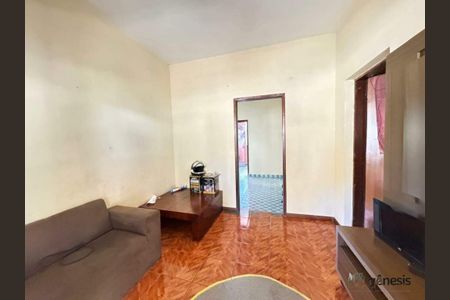 Casa à venda com 6 quartos, 278m² em Estrela do Oriente, Belo Horizonte