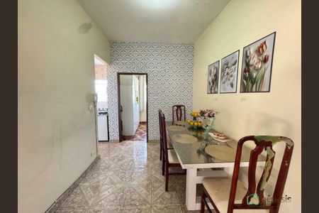 Casa à venda com 6 quartos, 278m² em Estrela do Oriente, Belo Horizonte