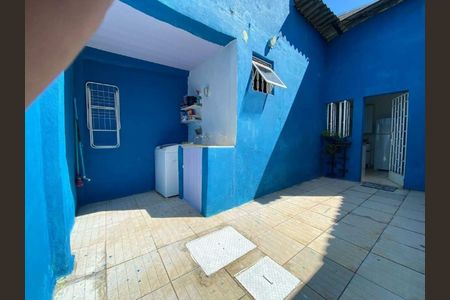 Casa à venda com 236m², 2 quartos e 3 vagas