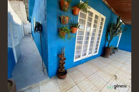 Casa à venda com 236m², 2 quartos e 3 vagas