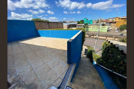 Casa à venda com 236m², 2 quartos e 3 vagas