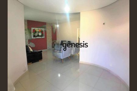 Casa à venda com 4 quartos, 239m² em Vista Alegre, Belo Horizonte