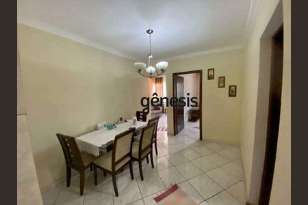 Casa à venda com 3 quartos, 200m² em Novo das Indústrias, Belo Horizonte