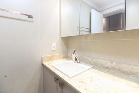 Apartamento à venda com 115m², 3 quartos e 2 vagas Apartamento à venda com 115m², 3 quartos e 2 vagasBanheiro Suíte 1