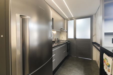Apartamento à venda com 115m², 3 quartos e 2 vagas Apartamento à venda com 115m², 3 quartos e 2 vagasCozinha