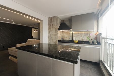 Apartamento à venda com 115m², 3 quartos e 2 vagas Apartamento à venda com 115m², 3 quartos e 2 vagasVaranda Gourmet