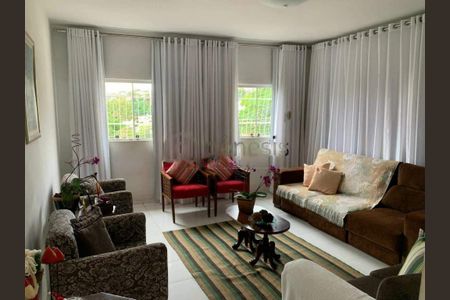 Casa à venda com 6 quartos, 423m² em Estrela do Oriente, Belo Horizonte