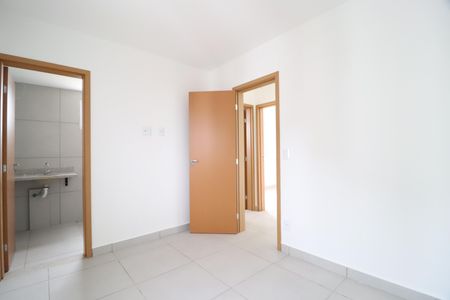 Apartamento para alugar com 70m², 2 quartos e 2 vagasQuarto 2 - Suíte