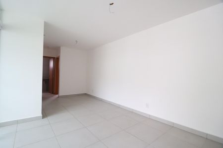 Apartamento para alugar com 70m², 2 quartos e 2 vagasSala