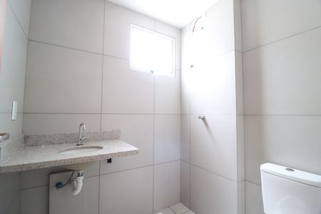 Apartamento para alugar com 70m², 2 quartos e 2 vagasBanheiro do Quarto 2
