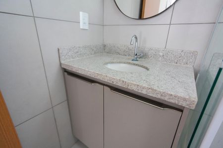Apartamento para alugar com 70m², 2 quartos e 2 vagasBanheiro da Suite