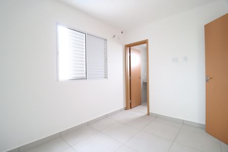 Apartamento para alugar com 70m², 2 quartos e 2 vagasQuarto 2 - Suíte