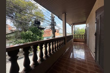 Casa para alugar com 125m², 4 quartos e 2 vagasVaranda