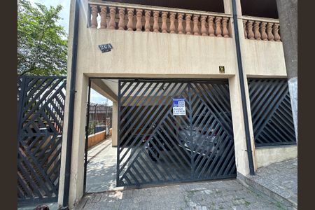 Casa para alugar com 125m², 4 quartos e 2 vagasFachada