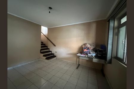 Casa para alugar com 125m², 4 quartos e 2 vagasSala