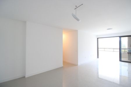 Sala de apartamento à venda com 4 quartos, 126m² em Barra da Tijuca, Rio de Janeiro
