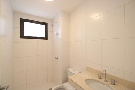 Apartamento à venda com 126m², 4 quartos e 2 vagasBanheiro da suíte 2