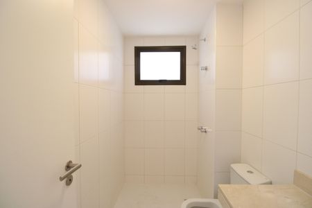 Apartamento à venda com 126m², 4 quartos e 2 vagasBanheiro da suíte 2