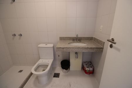Apartamento à venda com 126m², 4 quartos e 2 vagasBanheiro social