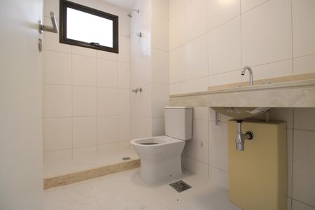 Apartamento à venda com 126m², 4 quartos e 2 vagasBanheiro da suíte 2