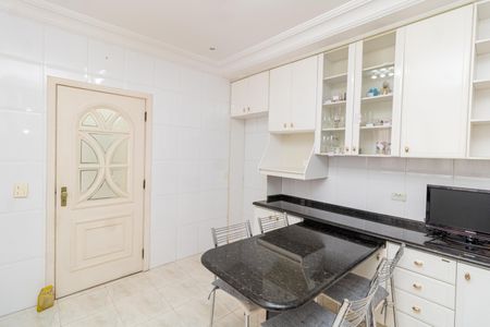 Casa à venda com 127m², 3 quartos e 2 vagasCozinha