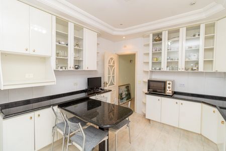 Casa à venda com 127m², 3 quartos e 2 vagasCozinha