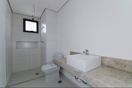 Apartamento à venda com 150m², 3 quartos e 3 vagasBanheiro do Quarto 3
