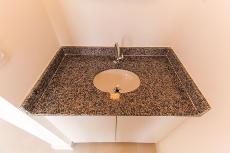 Apartamento para alugar com 37m², 2 quartos e sem vagaBanheiro