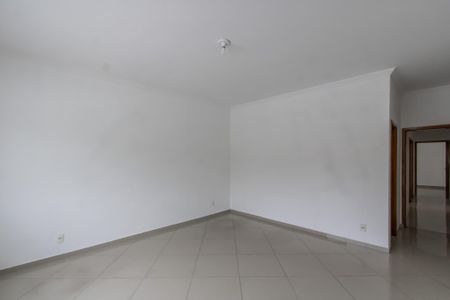 Casa para alugar com 350m², 3 quartos e sem vagaSuite 