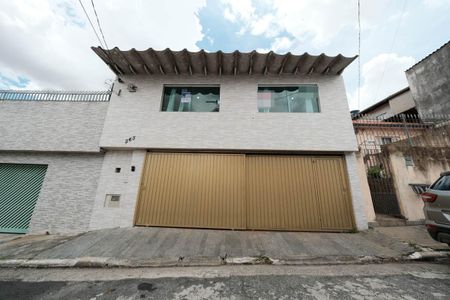 Casa à venda com 150m², 3 quartos e 7 vagasFachada