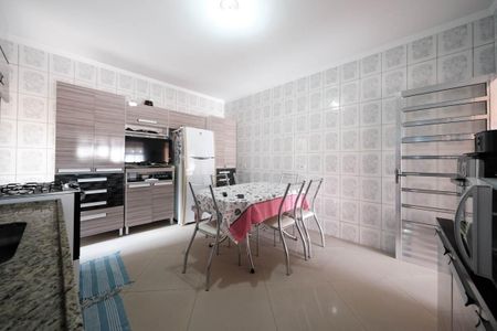 Casa à venda com 150m², 3 quartos e 7 vagasCozinha e Área de Serviço