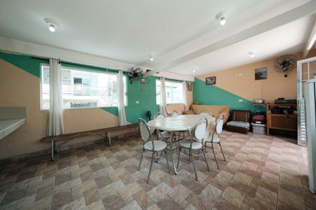 Casa à venda com 150m², 3 quartos e 7 vagasVaranda gourmet