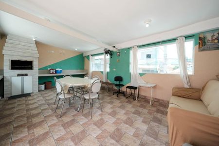 Casa à venda com 150m², 3 quartos e 7 vagasVaranda gourmet