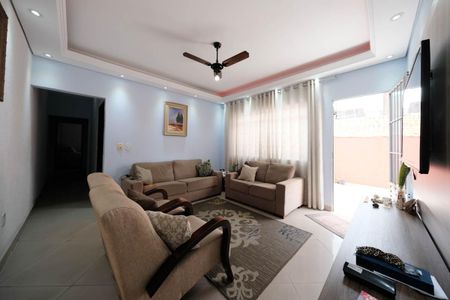 Sala de casa à venda com 3 quartos, 150m² em Jardim Penha, São Paulo