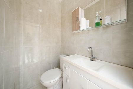 Casa à venda com 150m², 3 quartos e 7 vagasLavabo