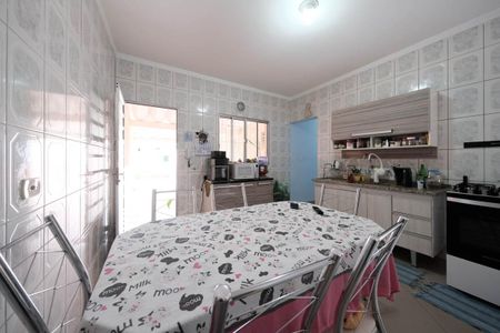 Casa à venda com 150m², 3 quartos e 7 vagasCozinha e Área de Serviço