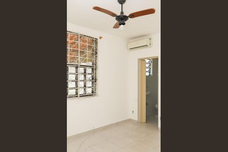 Casa para alugar com 390m², 5 quartos e 2 vagasQuarto 4