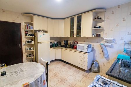 Casa à venda com 160m², 2 quartos e 1 vaga Casa à venda com 160m², 2 quartos e 1 vagaCozinha