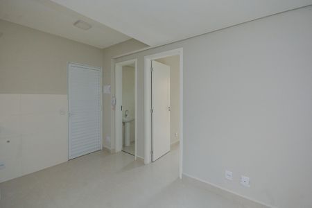 Sala/Cozinha de apartamento para alugar com 1 quarto, 40m² em Jardim Anhanguera, São Paulo